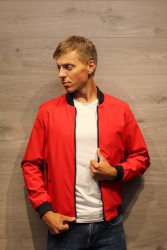 Куртка демісезонна